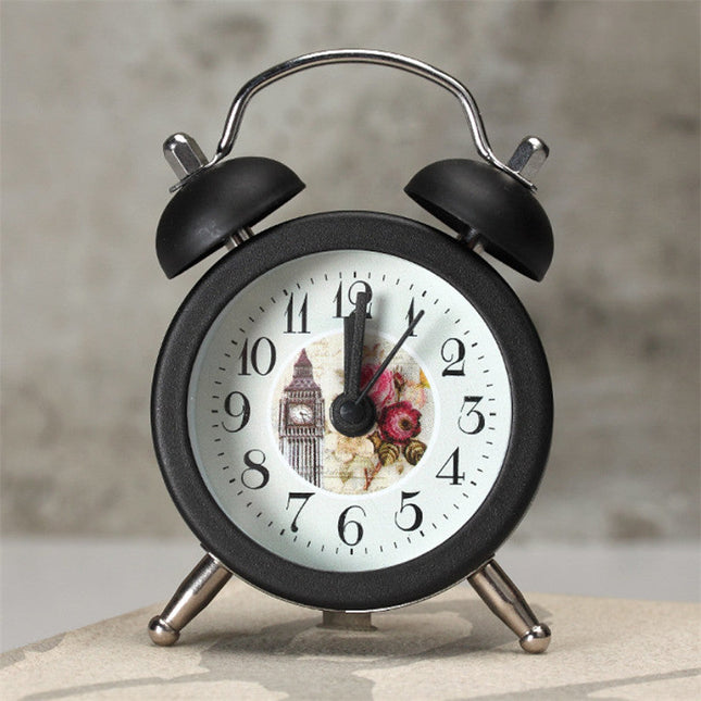 Klassisk rund väckarklocka med klockor