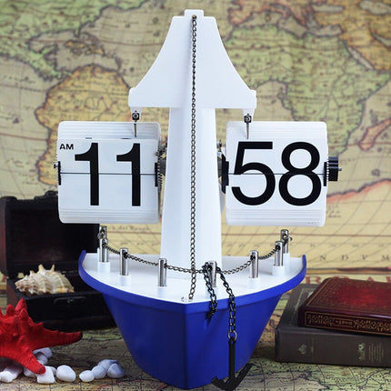 Unik flip-klocka designad som båt