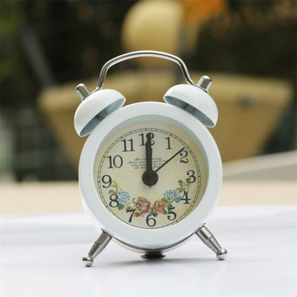 Klassisk rund väckarklocka med klockor