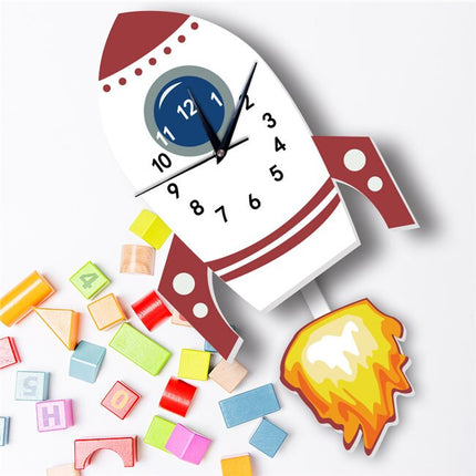 Väggklocka med UFO för barnrum