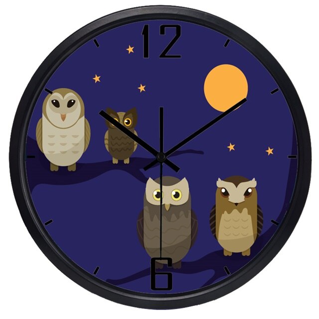 Väggklocka för barn med tecknad mops