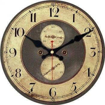 Rund väggklocka i trä världskarta