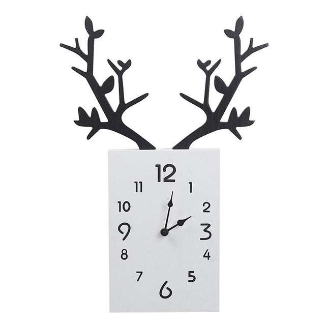 Nordisk design väggklocka med hjorthorn