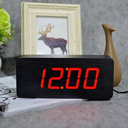 Modern LED väckarklocka i trädesign