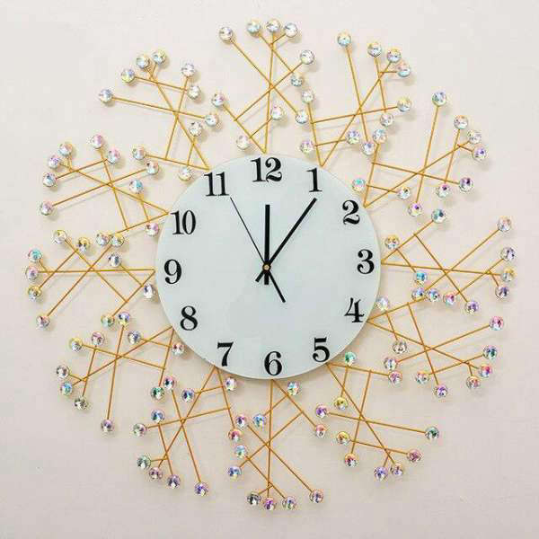 Stor modern väggklocka med kristaller