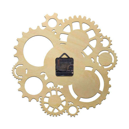 Väggklocka i trä med kugghjul