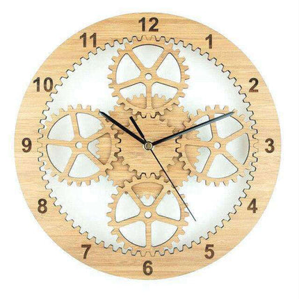 Rund väggklocka i trä kugghjul