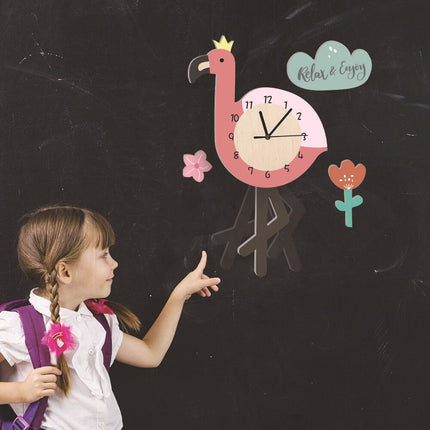 Väggklocka för barn med flamingo motiv