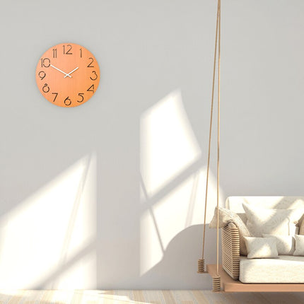 Svart modern väggklocka i trä