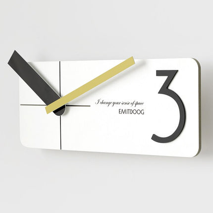 Modern rektangulär väggklocka i trä