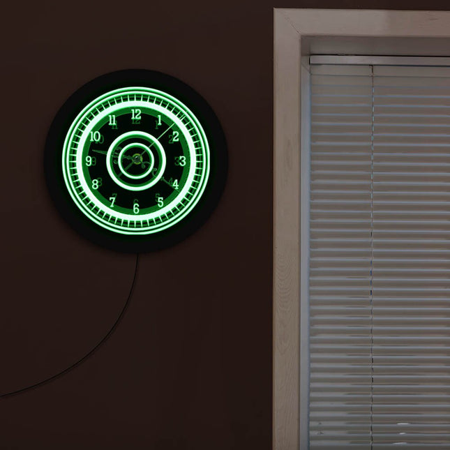 Snygg lysande väggklocka för sovrummet