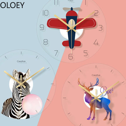Rolig väggklocka för barnrum räv