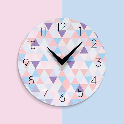 Design väggklocka för barnrum geometrisk