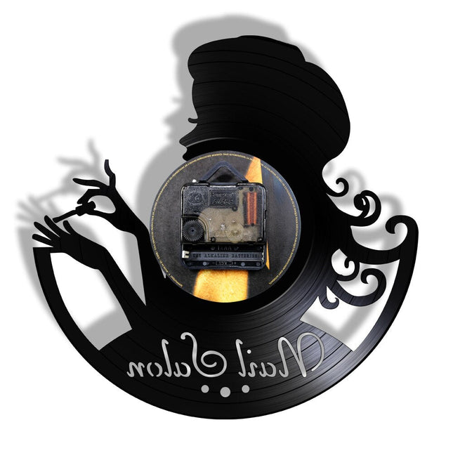 Vinylklocka med design för nagelsalong