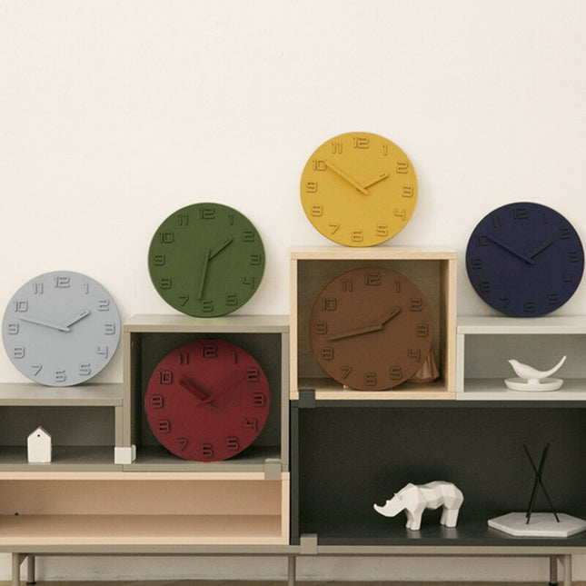 Minimalistisk väggklocka med 3D-siffror