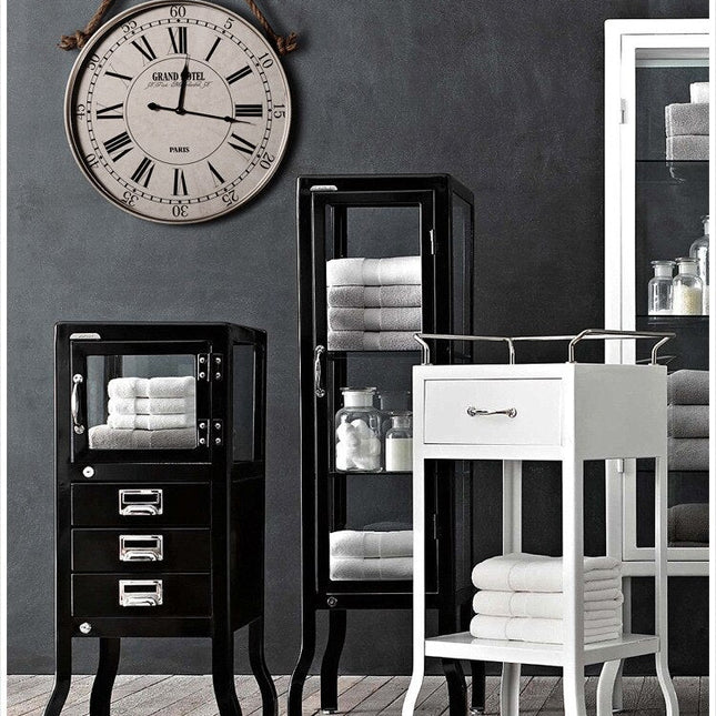 Hängande väggklocka med rep Grand Hotel