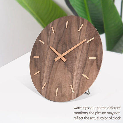 Tyst väggklocka i minimalistisk trädesign
