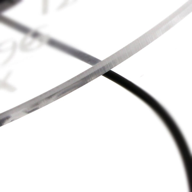 Lysande väggklocka med musiktema och noter