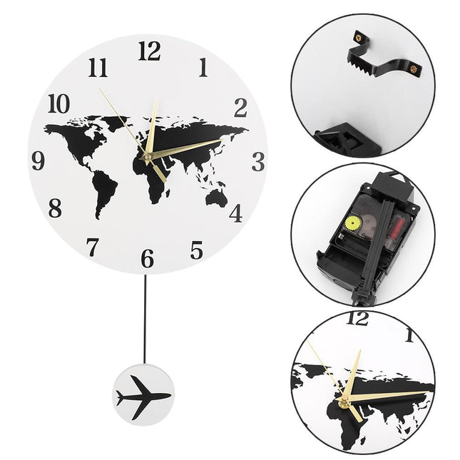 Väggklocka med världskarta och pendel