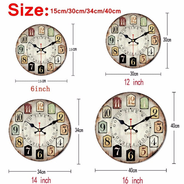 Väggklocka i trä med tropiskt bladmotiv