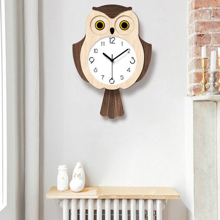 Modern väggklocka för barn med uggla