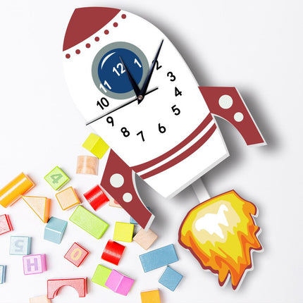 Väggklocka för barnrum med raket