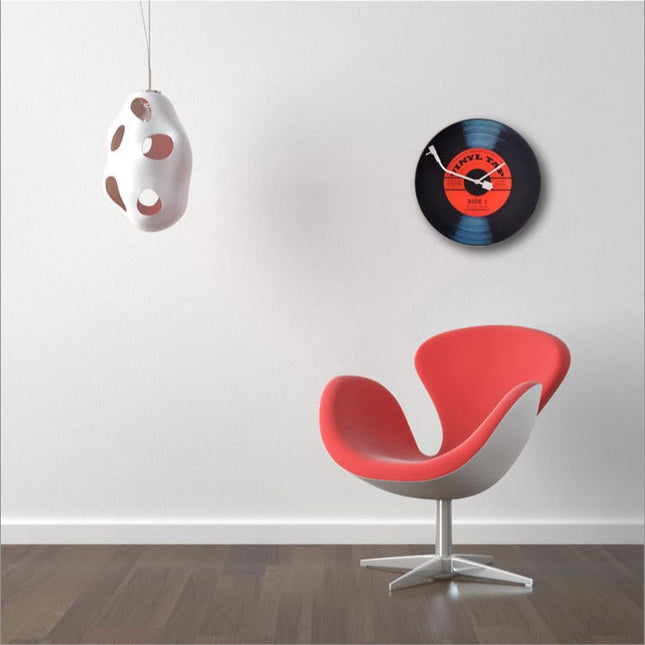 Retro vinylklocka med skivspelare design
