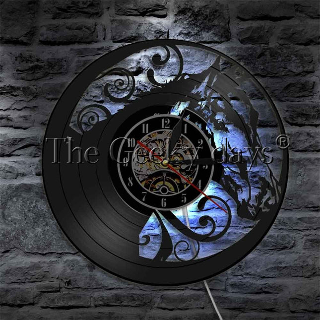 Antik väggklocka i vinyl med häst