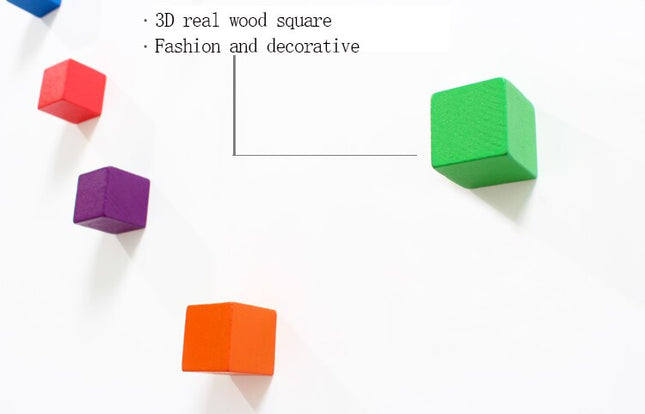 Väggklocka med kuber i regnbågsfärger