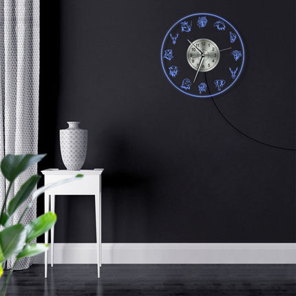 Väggklocka med LED-belysning och djurmotiv