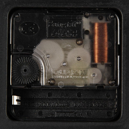 Stor väggklocka i vintage trästil