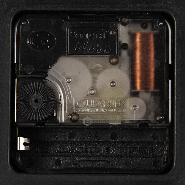 Stor väggklocka i vintage trästil