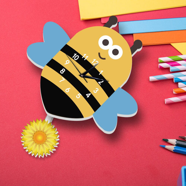 Väggklocka för barn sol och regnbåge