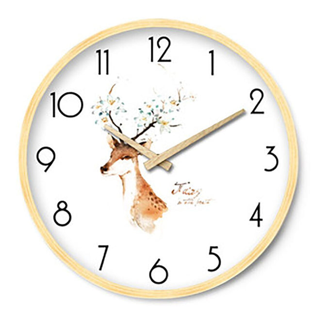 Rund Väggklocka i Ljust Trä