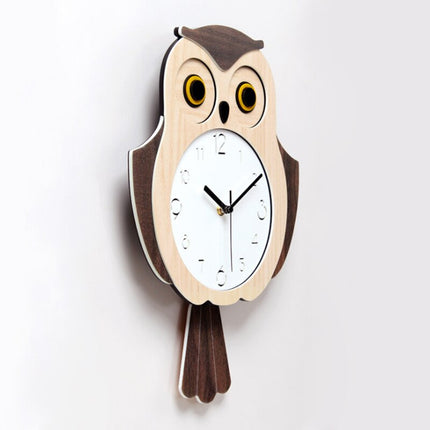 Modern väggklocka för barn med uggla