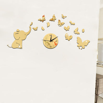 Väggklocka med klistermärken elefant och fjärilar