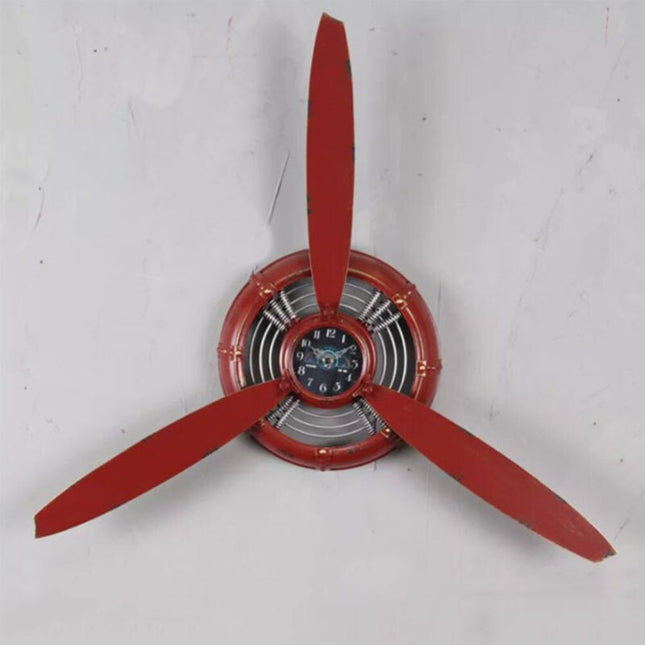Väggklocka designad som en propeller