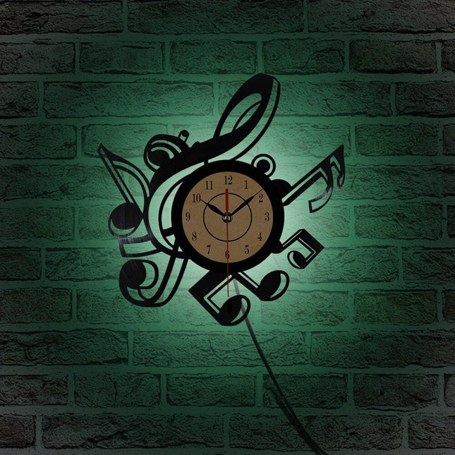 Väggklocka i vinyl med musiknoter