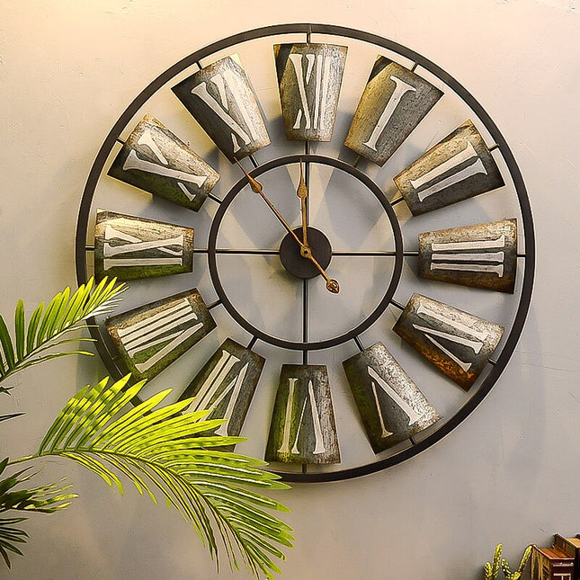 Stor industriell väggklocka med stjärna