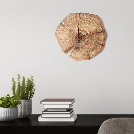 Rustik väggklocka av äkta träskiva
