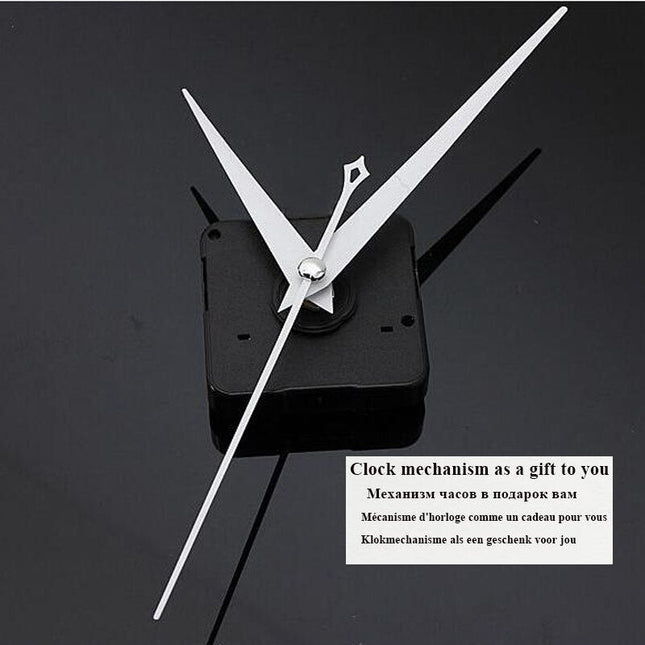 Väggklocka i lantlig stil med blommor