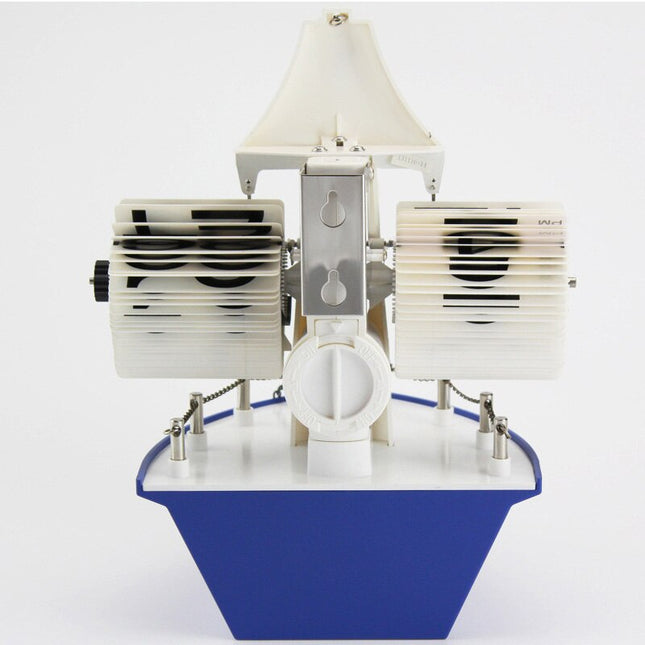 Unik flip-klocka designad som båt