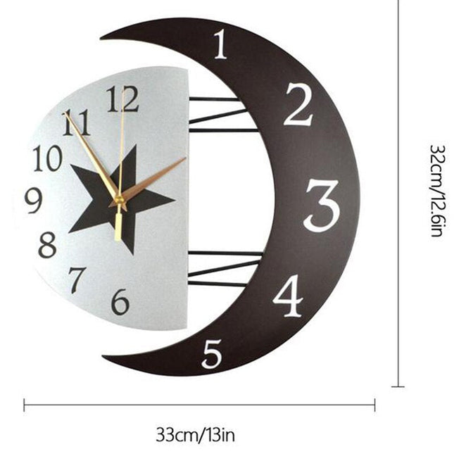 Väggklocka i form av en halvmåne