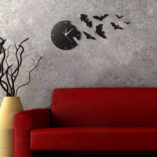 Väggklocka design med flygande fladdermöss