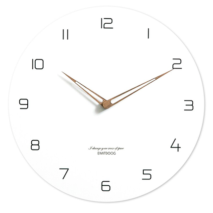 Tyst vit väggklocka för badrum