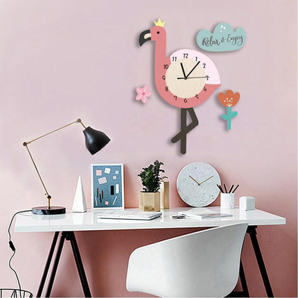 Väggklocka för barn med flamingo motiv