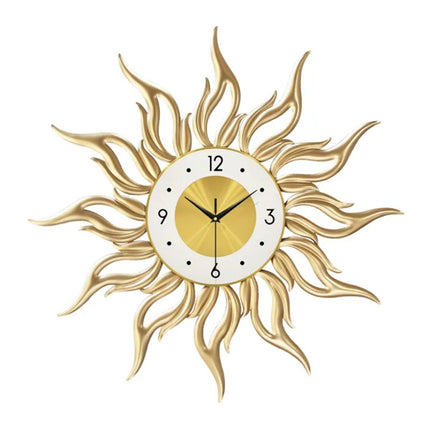 Modern väggklocka i form av sol