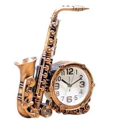 Bordsklocka i metall formad som saxofon