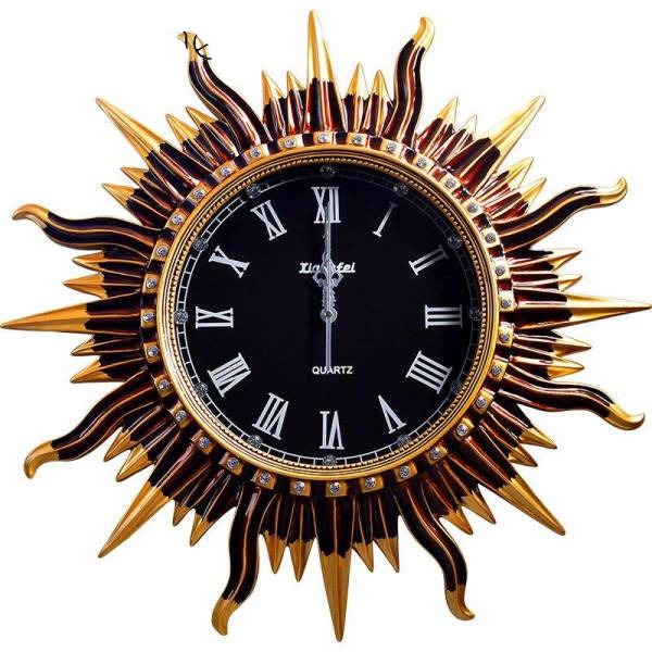 Dekorativ väggklocka i form av sol