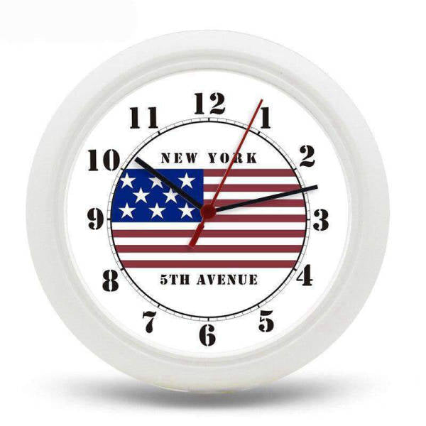 Väggklocka med USA-flagga New York